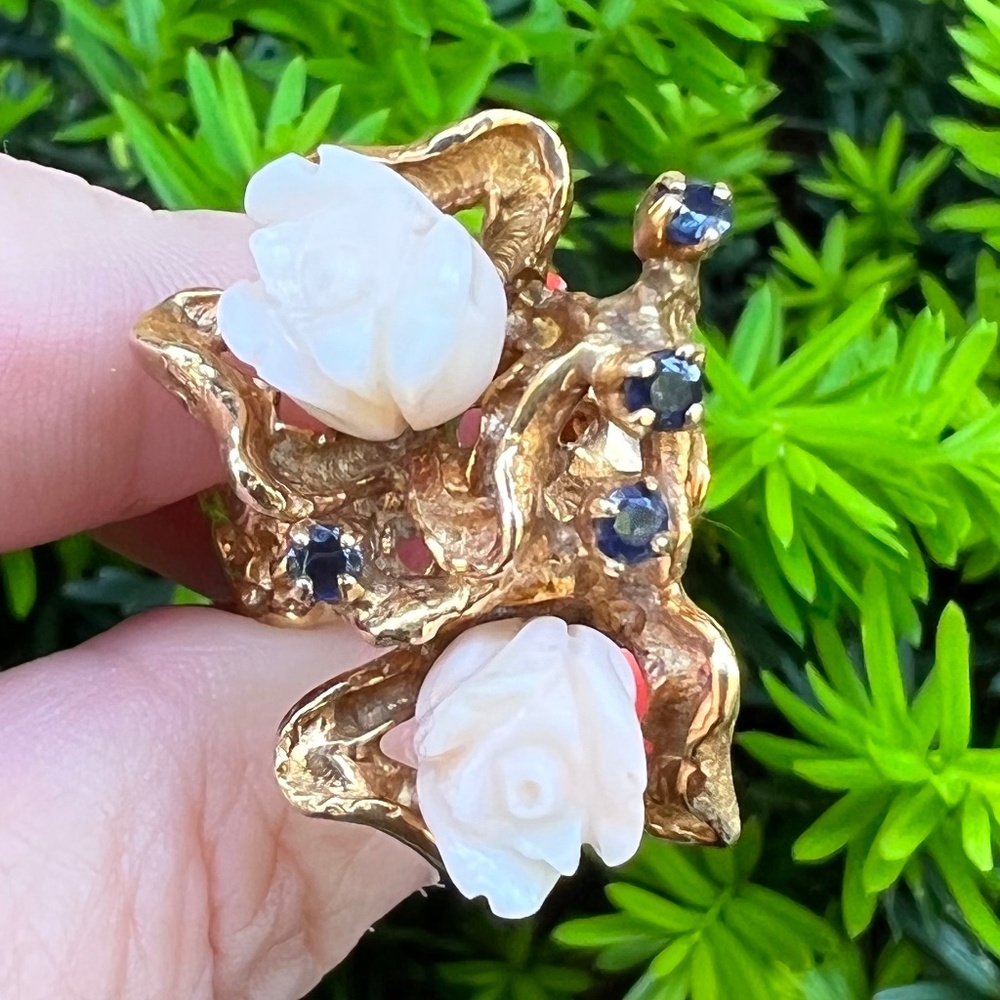 VINTAGE 18K YELLOW GOLD ANGEL SKIN CORAL CARVED ROSE SAPPHIRE RING CUSTOM MADE